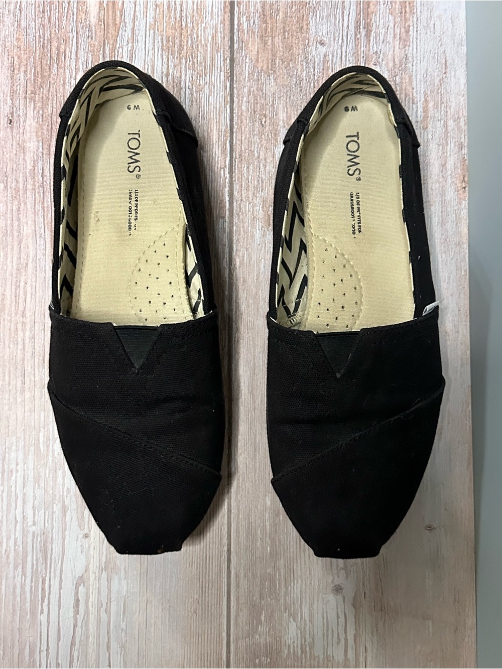 TOMS Black Canvas Women's Slip-On Flats